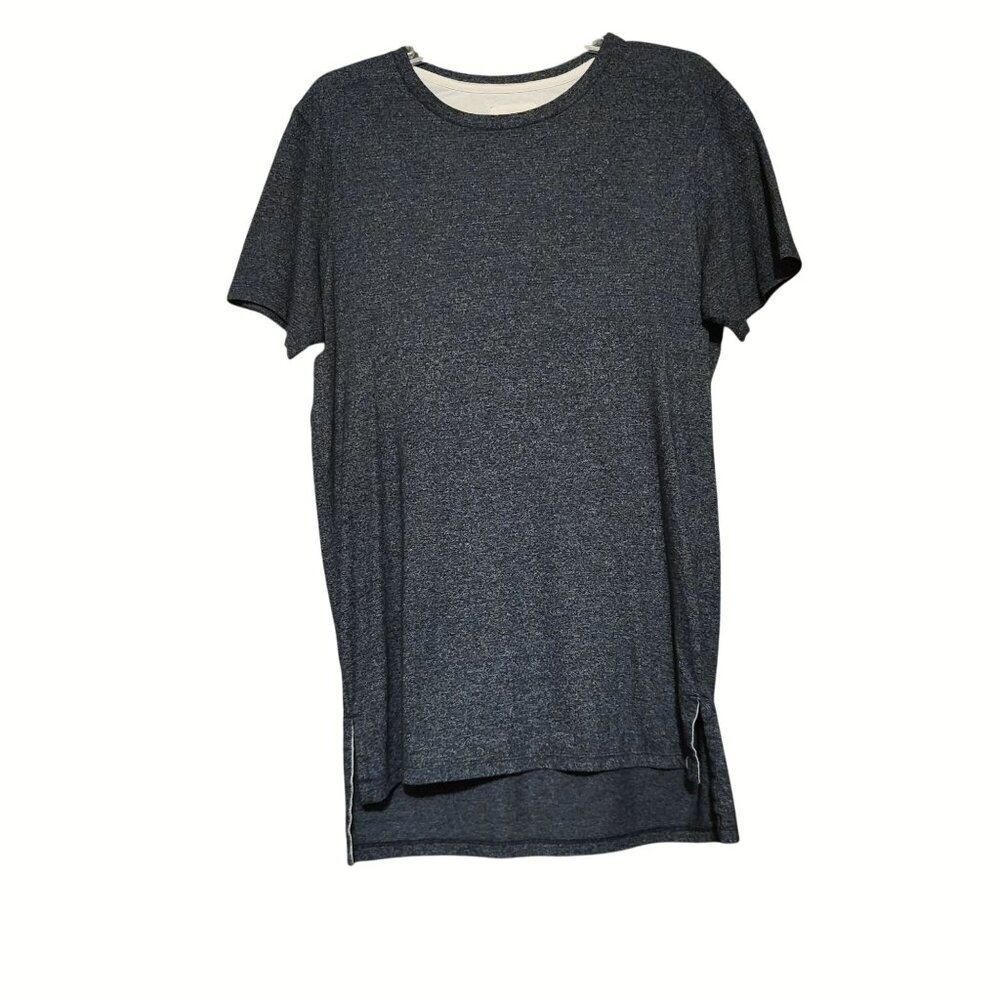 Longer Length Short Sleeve T-Shirt Young Men's Size M